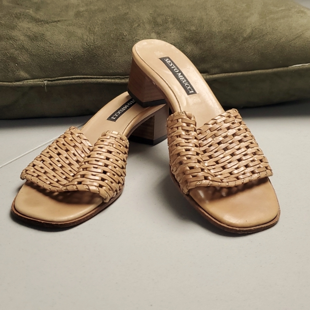 Sesto Meucci, weaved tan leather slides.  Size 5.5 with a 2" heel. - Picture 3 of 5